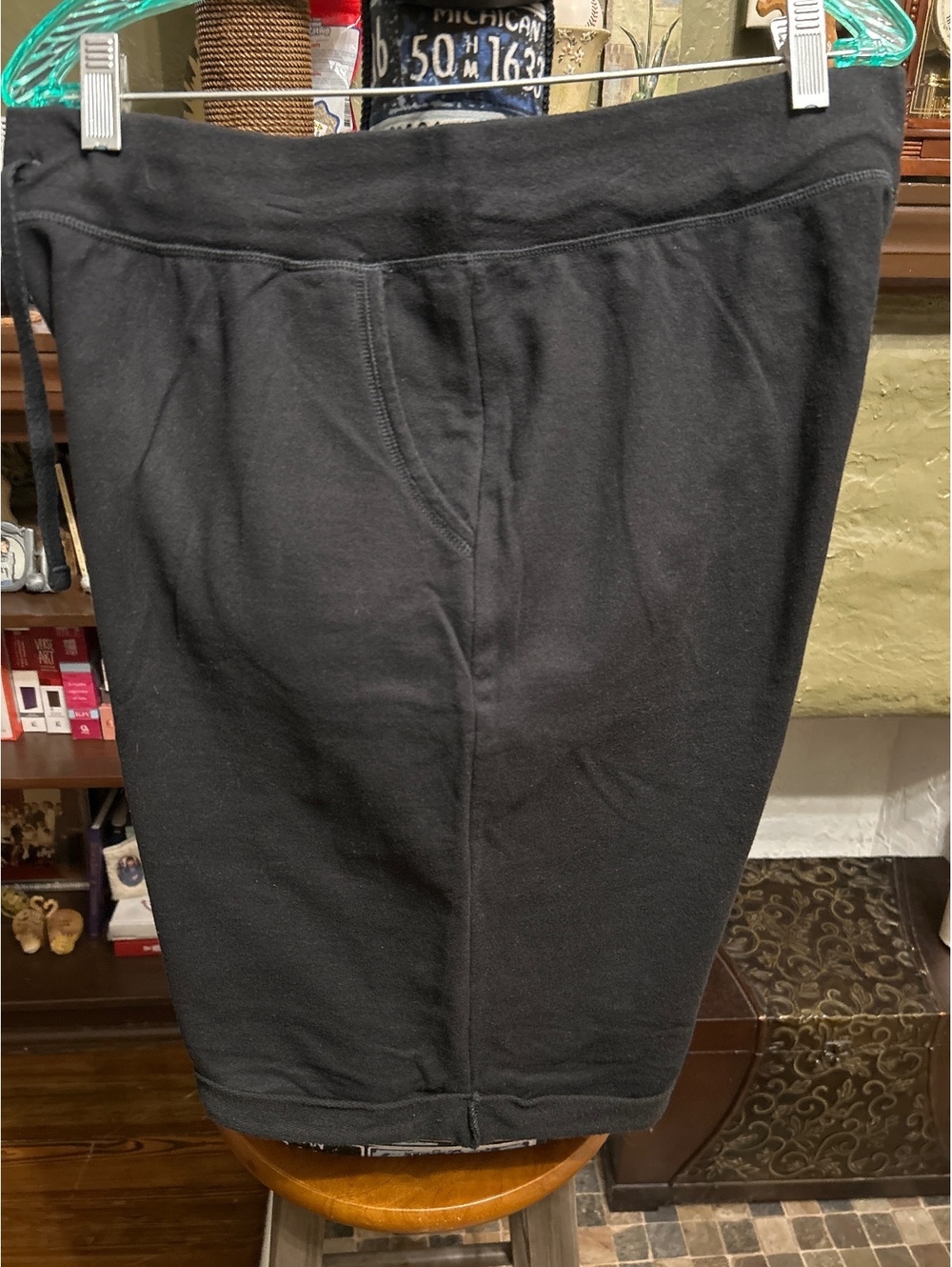 Hanes Black Cotton Blend Sweat Shorts XL